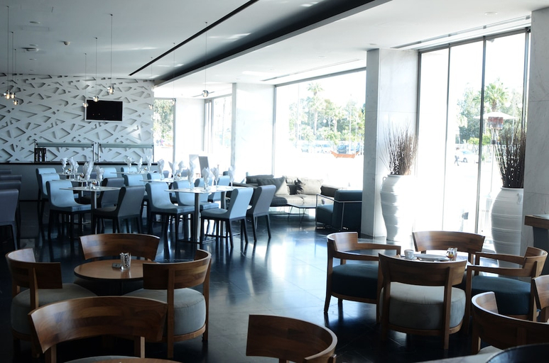 Food & Drinks 5, Sun Hall Hotel, Larnaca