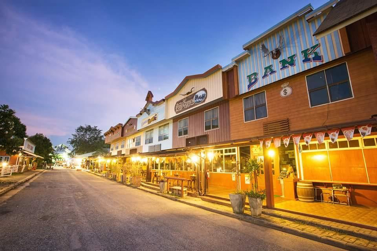 Exterior & Views 5, Thong Somboon Club, Pak Chong