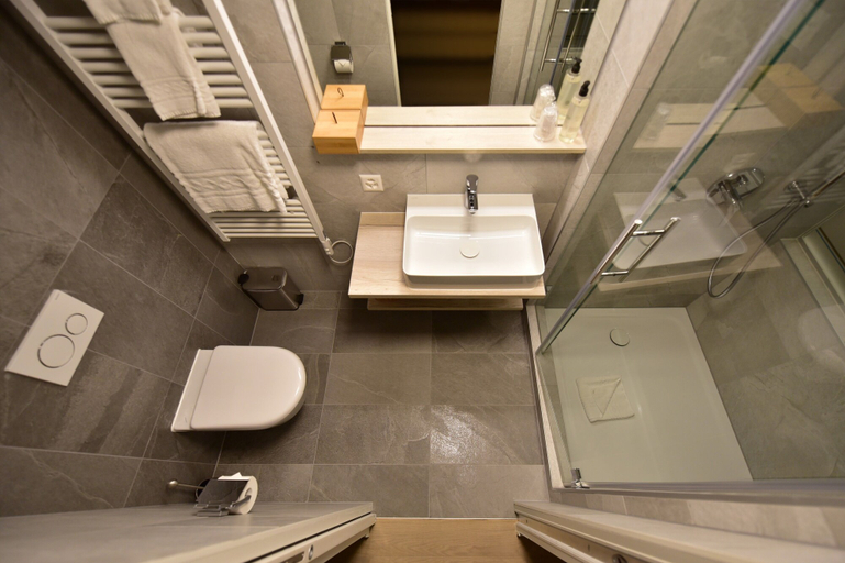 Bathroom 3, Hotel Rousseau Geneva, Genève