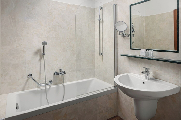 Bathroom 4, Galileo, Praha 2