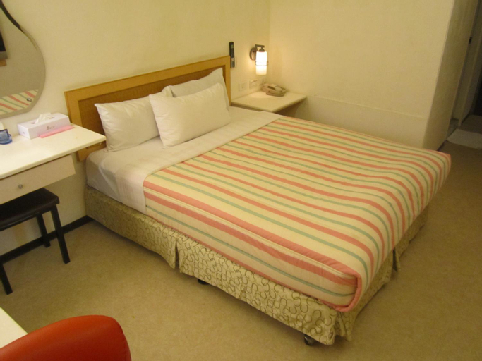 Bedroom 6