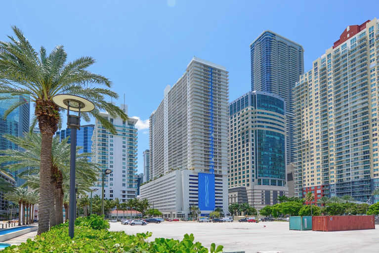 Exterior & Views 2, Modern Condos Available in Brickell, Miami-Dade
