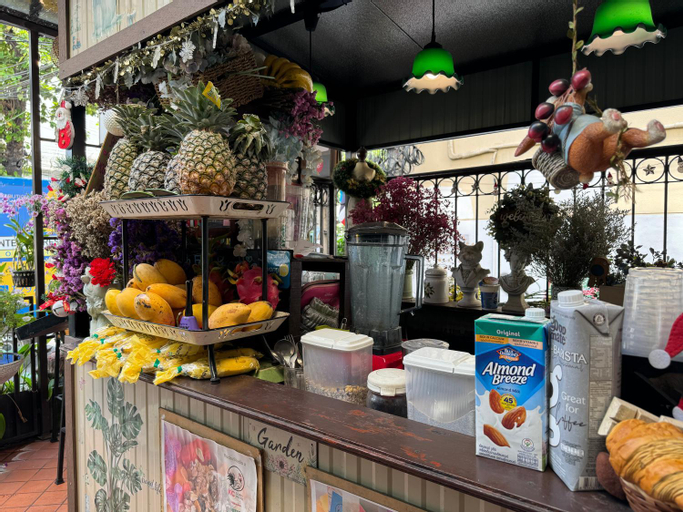 Food & Drinks 5, KC guest house, Phra Nakhon