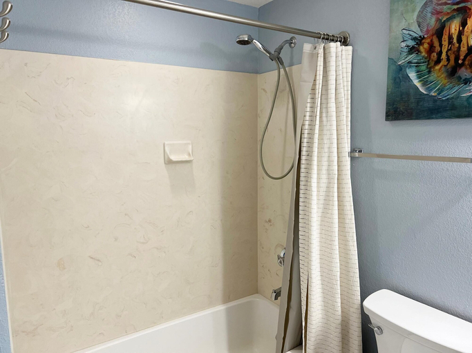 Bathroom 4, Tidewater 2604 - Sunbeam Dreams, Bay