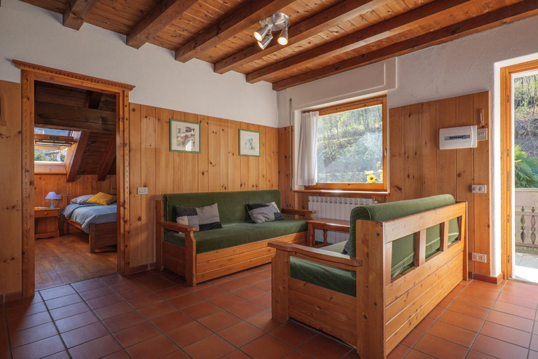 Others 3, Villa Carlo, Lecco