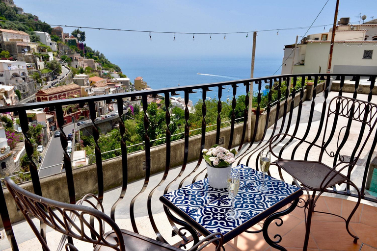 Others 3, Gema Suites, Salerno