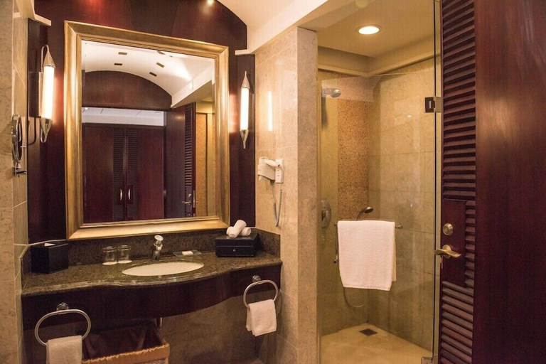 Bathroom 5, Dongguan MCB Lake Hotel, Dongguan
