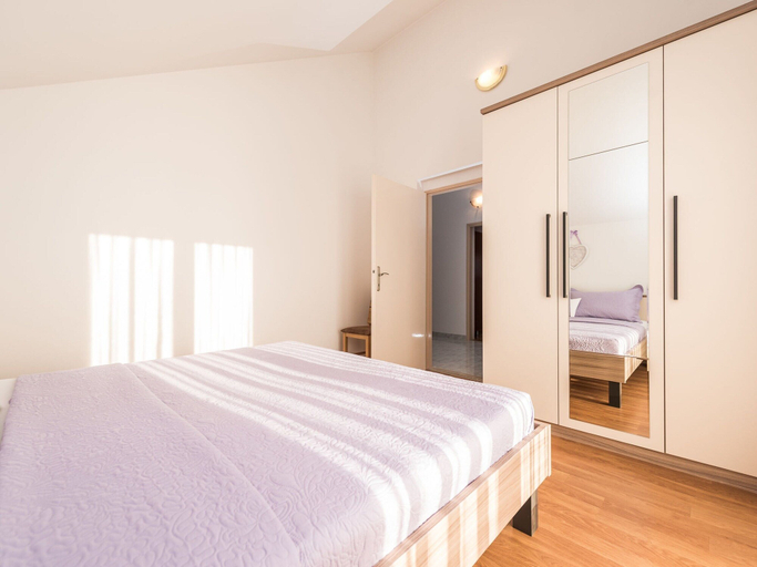 Bedroom 3, Apartment in Vrsi Near the Sea, Nin