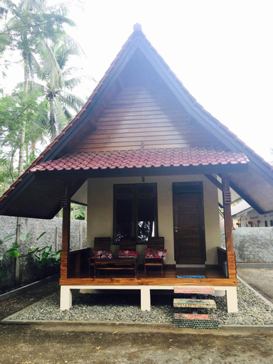 Exterior 1
