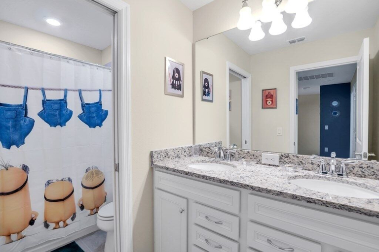 Others 4, 5 Bed Townhome! 5 Bedroom Townhouse by Redawning, Polk
