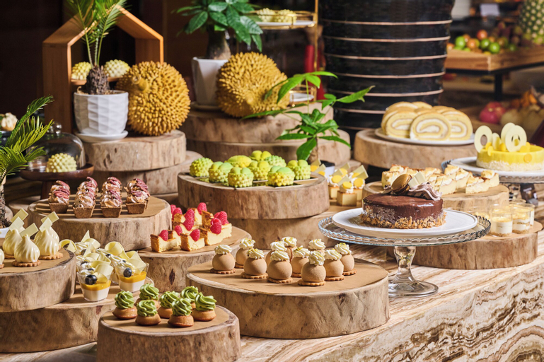 Food & Drinks 11
