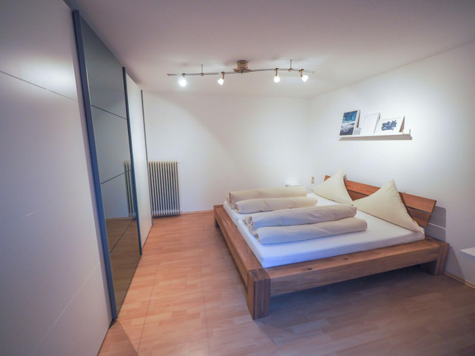 Bedroom 3, Hotel - Restaurant - Metzgerei Sonne, Rastatt