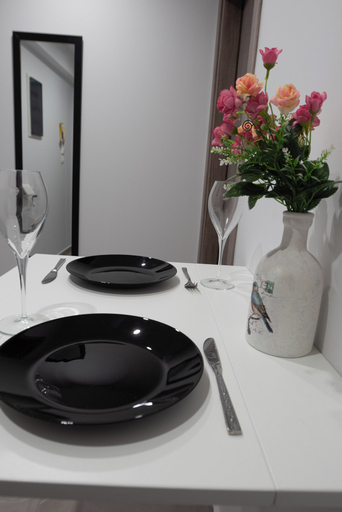 Others 5, Brand New Pagrati Apt Modern Comfort, Attica