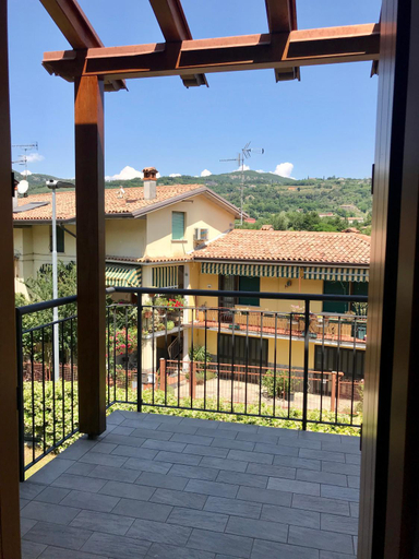 Exterior & Views 3, Villetta Iris, Verona