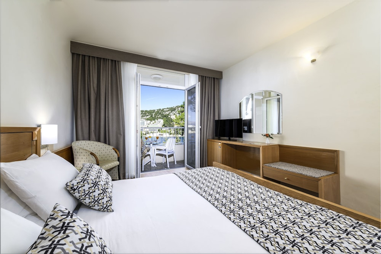 Bedroom 2, Splendid Hotel Dubrovnik, Dubrovnik