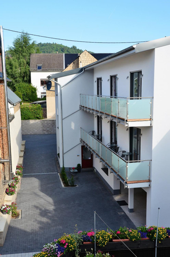 Exterior & Views 1, Gastehaus Am Hochsimmer, Mayen-Koblenz