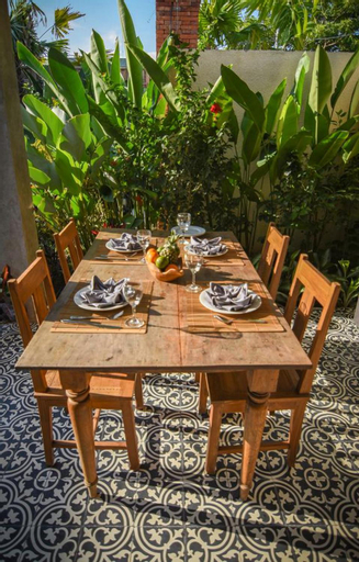 Dining Room 10