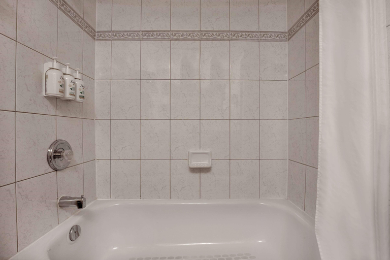 Bathroom 4, Days Inn by Wyndham Calgary South, Division No. 6