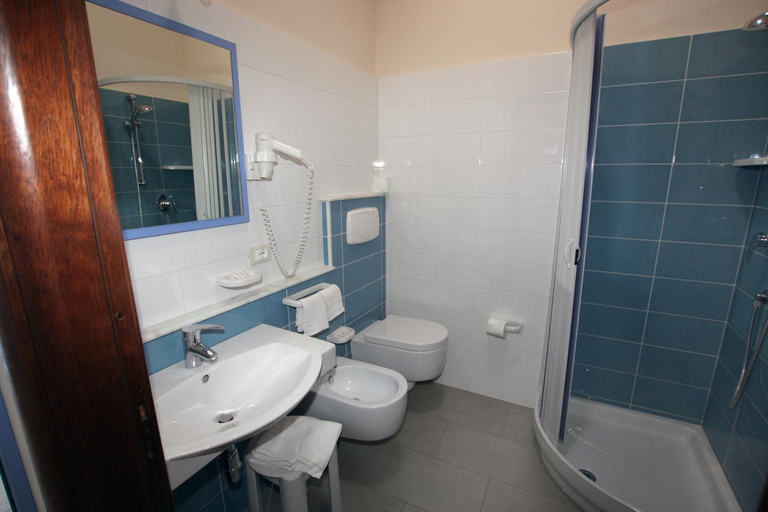 Bathroom 4, Hotel Residence Il Gattopardo, Vibo Valentia