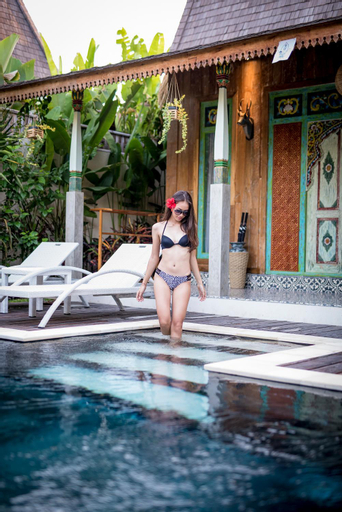 Swimming Pool 22