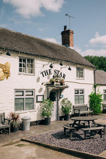 Others 2, The Star, Nottinghamshire