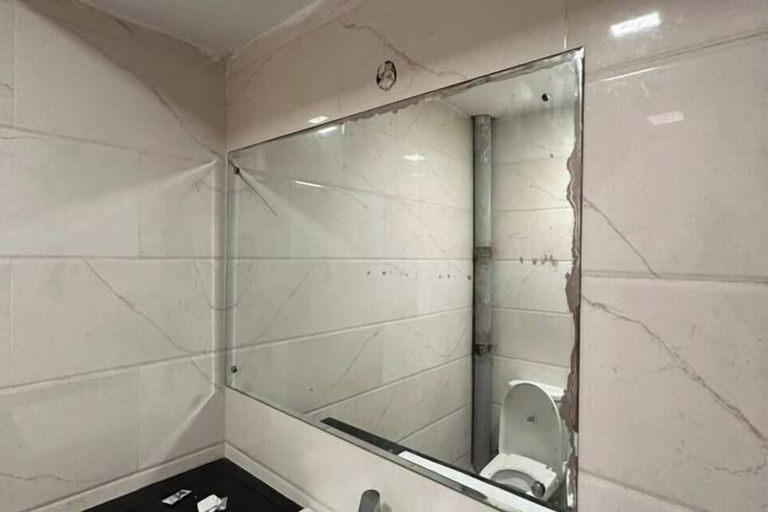 Bathroom 13