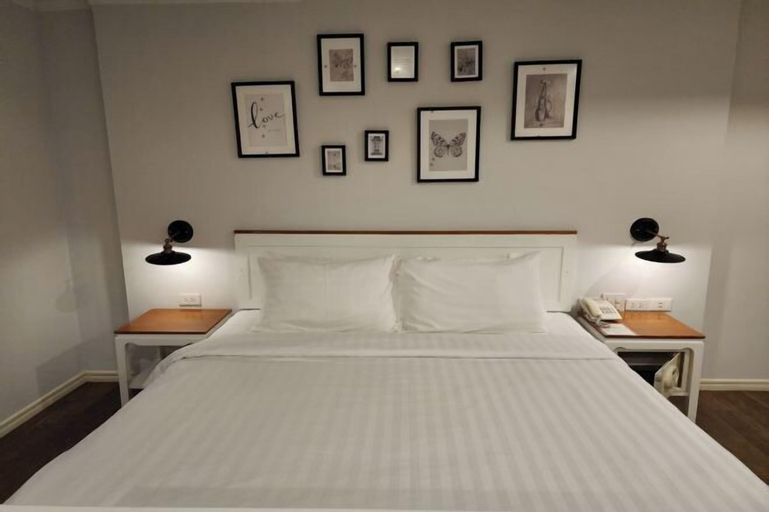 Bedroom 8