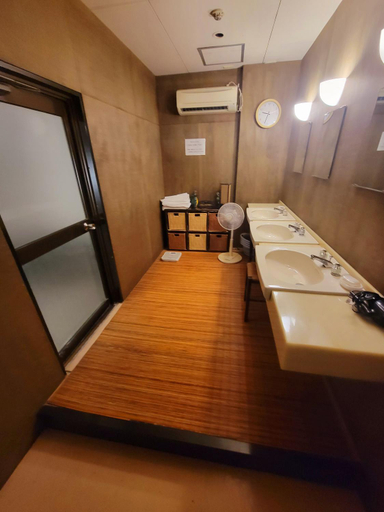 Bathroom, Hotel Seagull, Izumisano