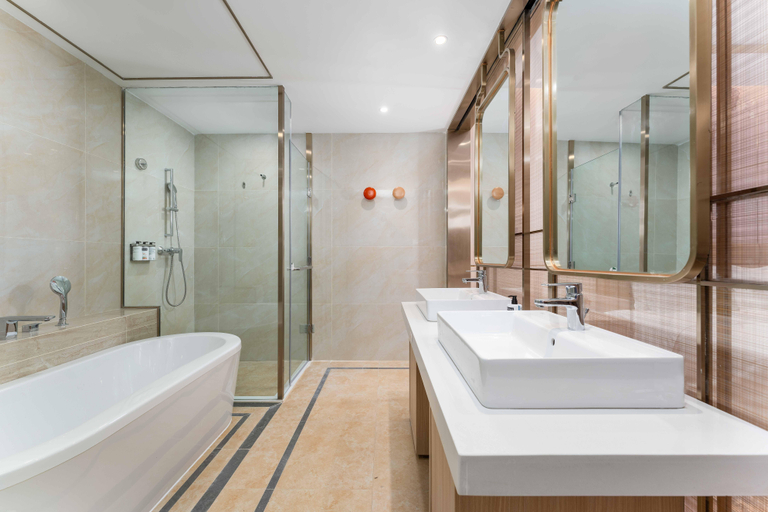 Bathroom 18