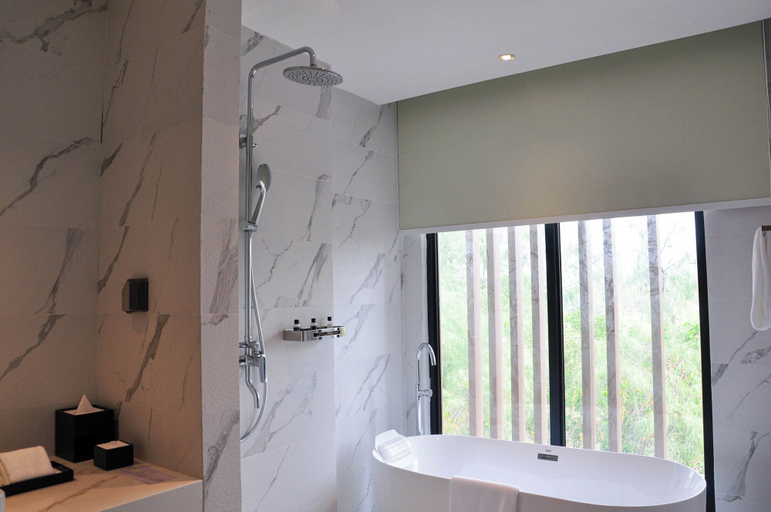 Bathroom 5, Radisson Resort Layan Phuket, Phuket Island