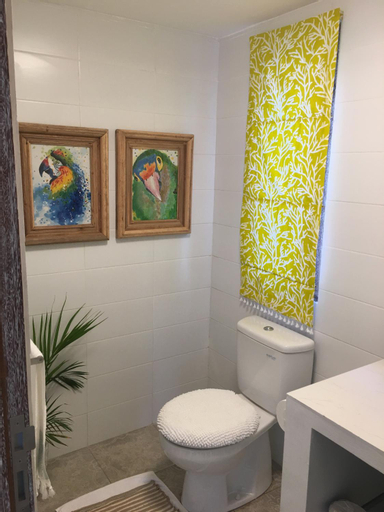 Bathroom 7