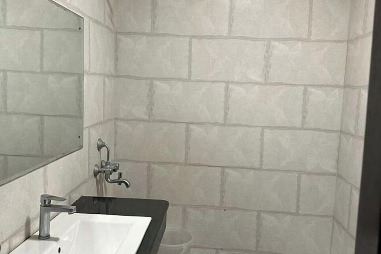 Bathroom 12