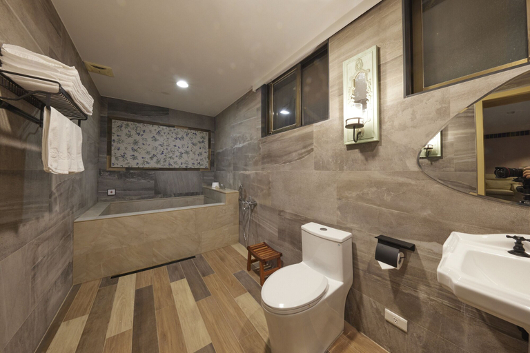 Bathroom 3, Kyokusui Hotspring Hotel, Taipei City
