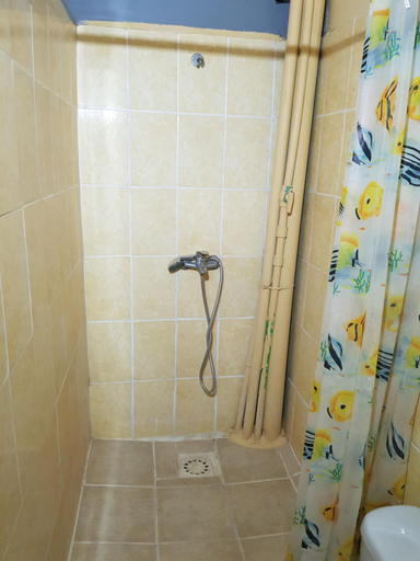 Bathroom 2, Salama Hotel Majunga, Boeny