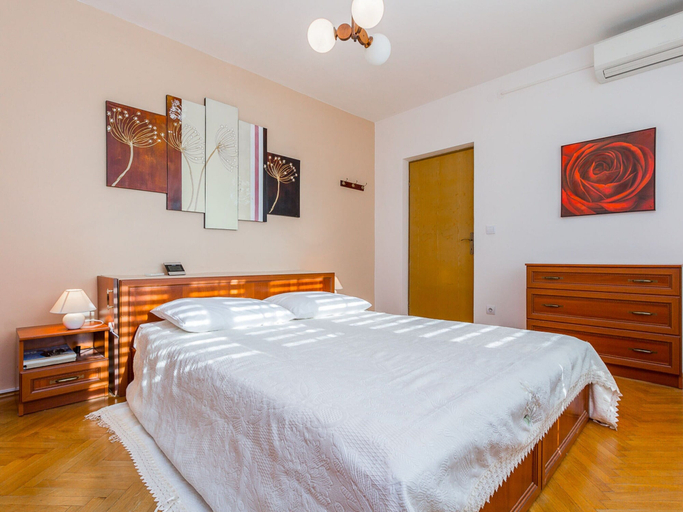 Bedroom 3, Holiday Home in Pula With Pool, Pula