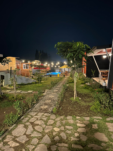 Exterior & Views 5, eLKa-eS Villa, Bandung