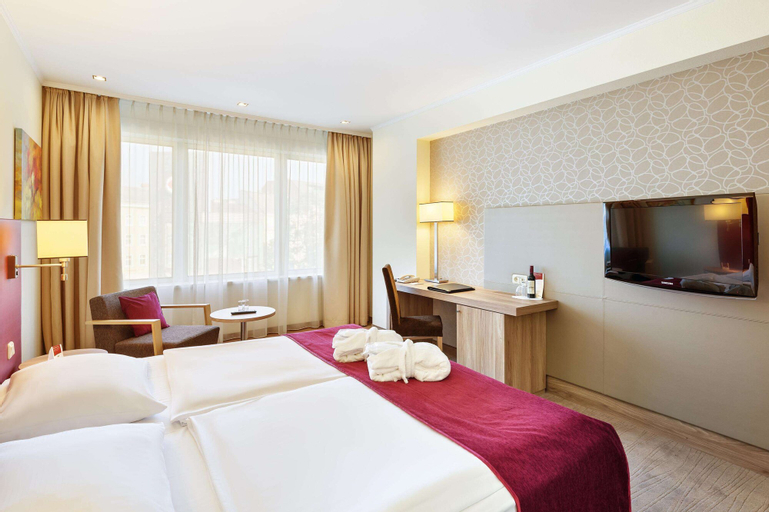 Bedroom 24
