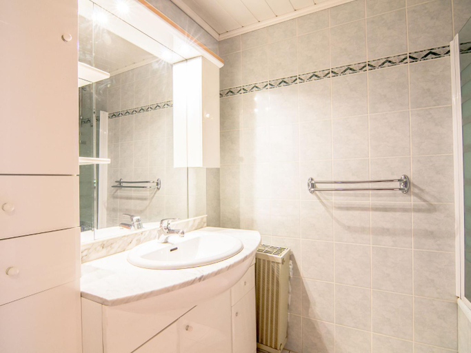 Bathroom 3, Studio Le Sefcotel - Val Claret-21 by Interhome, Savoie