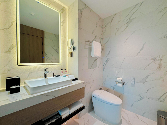 Bathroom 5, Radisson Resort Layan Phuket, Phuket Island