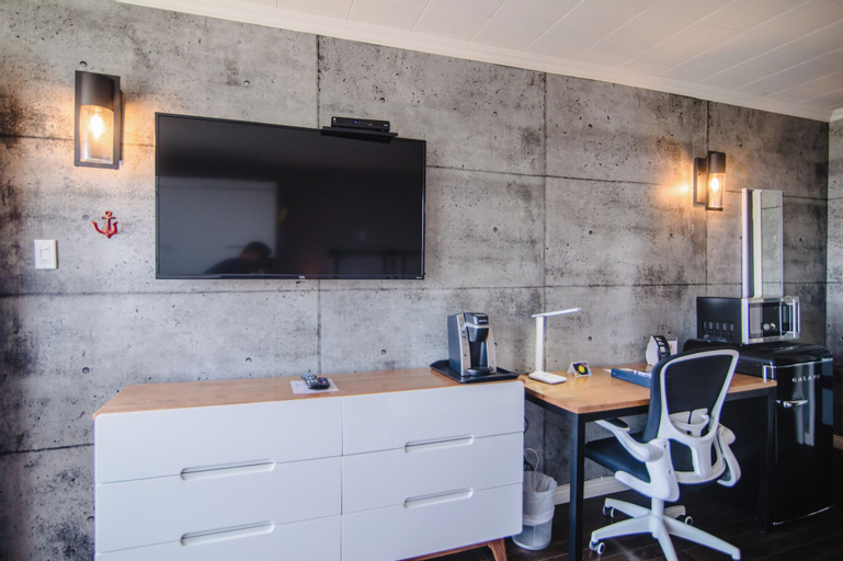 Dining Room 15