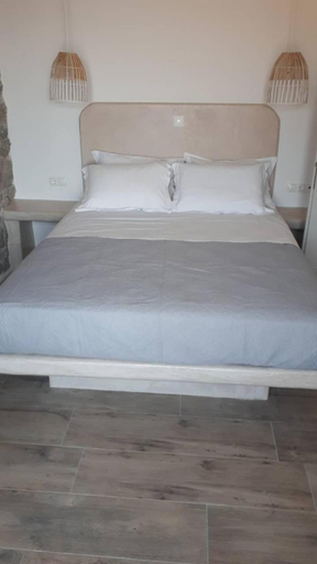 Others 4, Casa Borealis, South Aegean
