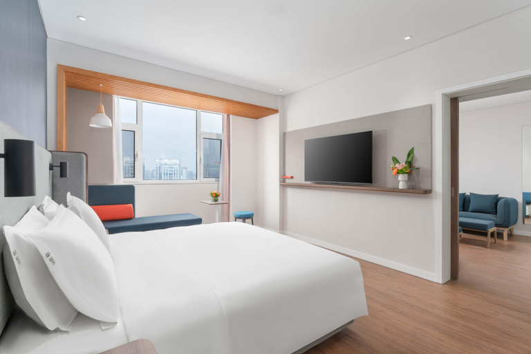 Bedroom 14