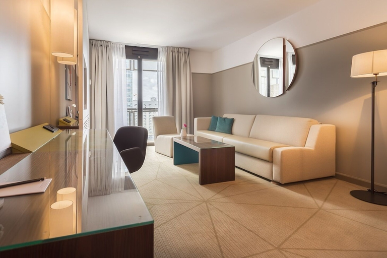 Others 5, Fraser Suites Harmonie Paris La Defense, Hauts-de-Seine