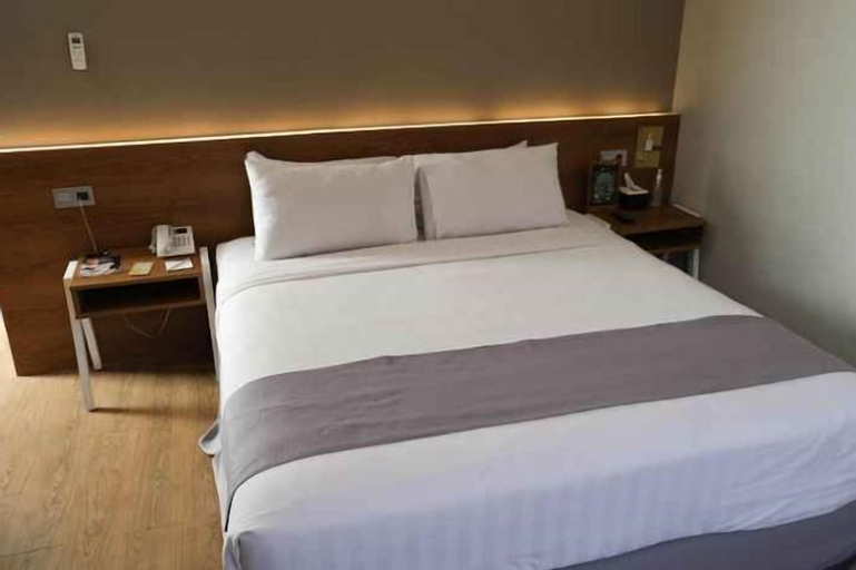Bedroom 14