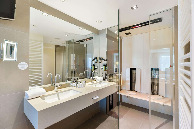 Bathroom 8