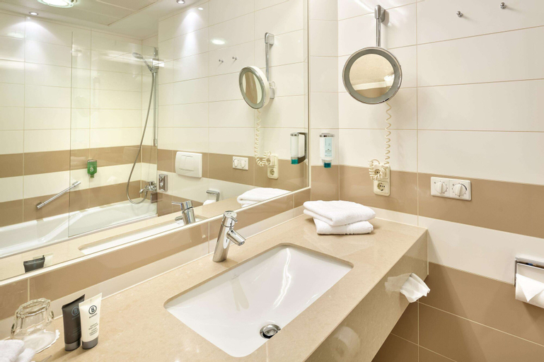 Bathroom 12