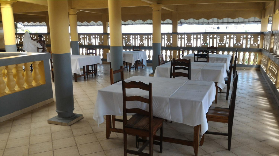 Others 4, Salama Hotel Majunga, Boeny