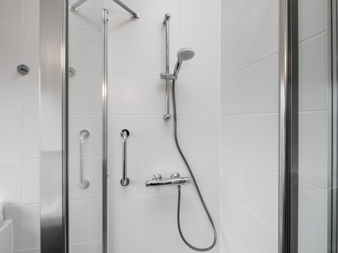 Bathroom 3, Holiday Home in Zeebad Near the Beach, Sluis
