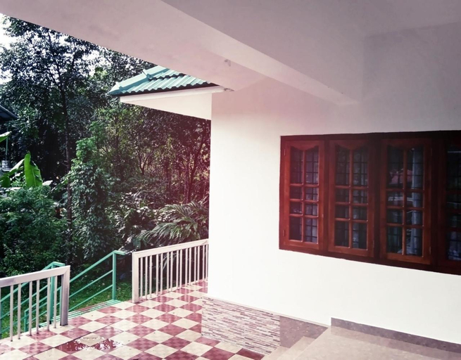 Public Area, Hill Mist Thekkady, Theni
