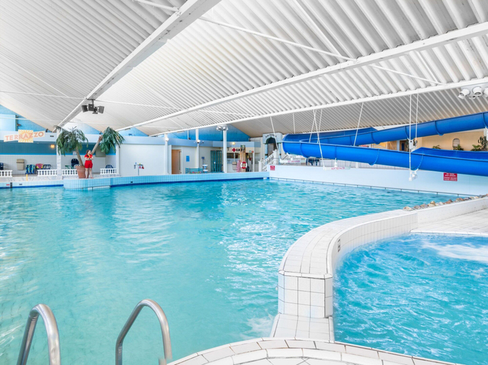 Pool 5, Bungalow in Netherlands With Private Sauna, Noord-Beveland